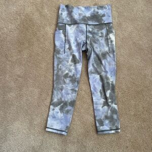 Athleta Women's Tie-Dye Capris in Gray and White